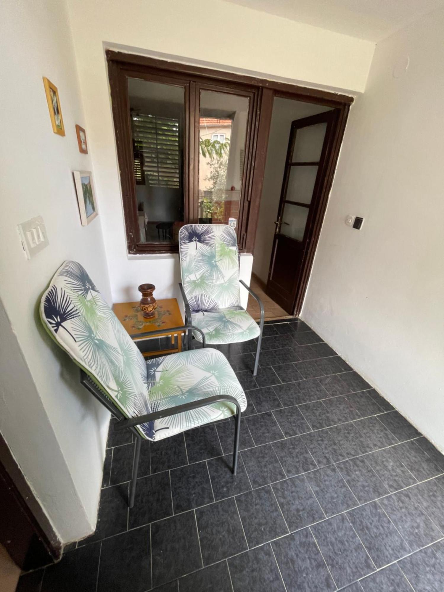 Apartment Zola Gornji Karin Exterior foto